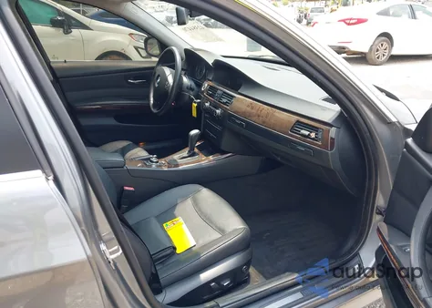 2010 BMW 335I xDrive z USA, uszkodzony, nr VIN WBAPL3C52AA408071